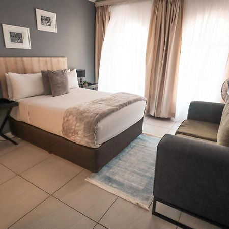 Menlyn Maine: The Exquisite Lunette Pretoria-Noord Eksteriør bilde