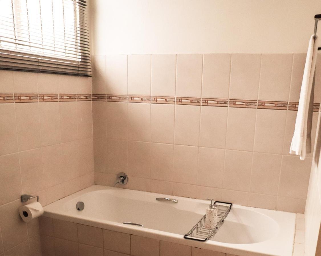 Menlyn Maine: The Exquisite Lunette Pretoria-Noord Eksteriør bilde