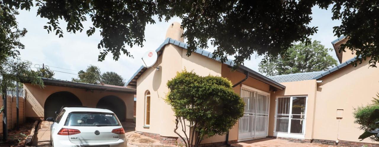 Menlyn Maine: The Exquisite Lunette Pretoria-Noord Eksteriør bilde